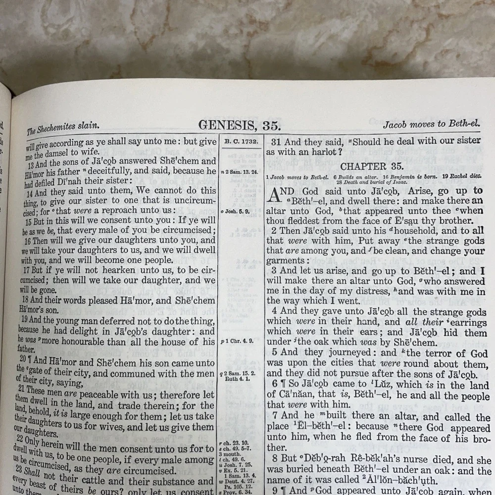 Holy Bible KJV Family Altar Edition Crusade Bible Publisher White Padded Leather